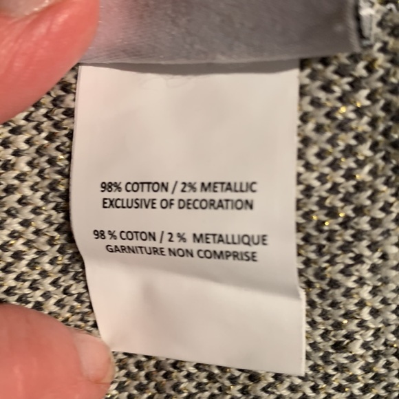 Luxurious Holiday throw. - Picture 3 of 4